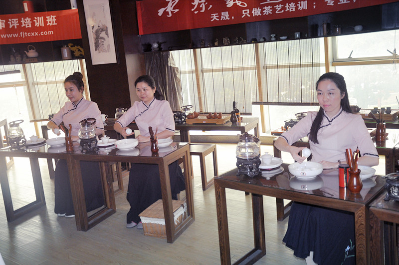 天晟茶艺培训学校真的是国内唯一最权威的茶艺师培训机构吗？